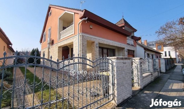 277 nm-es ház eladó Hajdúszoboszló