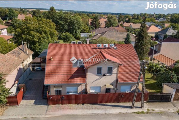 278 nm-es ház eladó Gyömrő