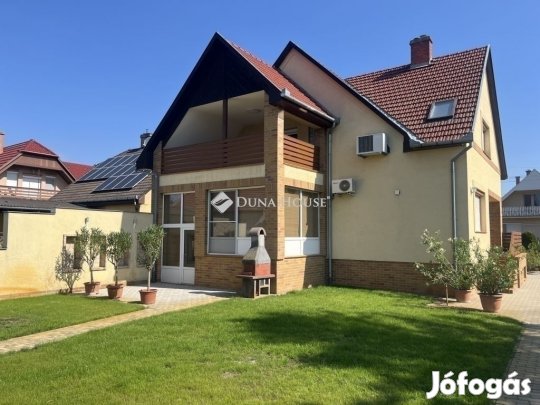 279 nm-es ház eladó Kecskemét