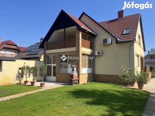 279 nm-es ház eladó Kecskemét