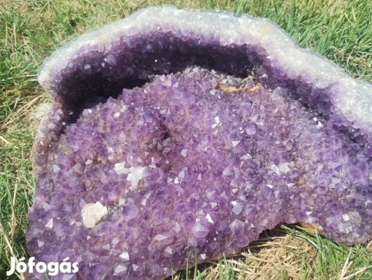 27 kg ametiszt kristály ásvány telep geoda