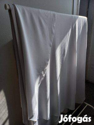 280 cm fehér körabrosz 