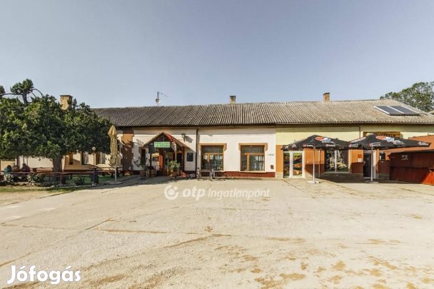 280 nm-es kocsma eladó Dávod