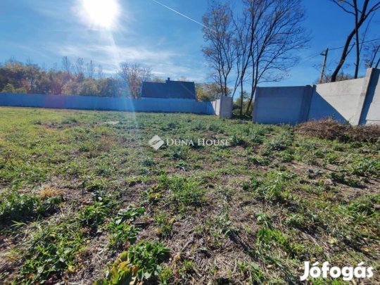2826 nm-es ipari terület eladó Monor