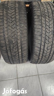 285/45 R22 Téligumi használt Pirelli Scorpion 2db