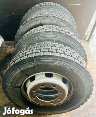 285/70R19,5 teherautó gumi kerék húzó garnitúra