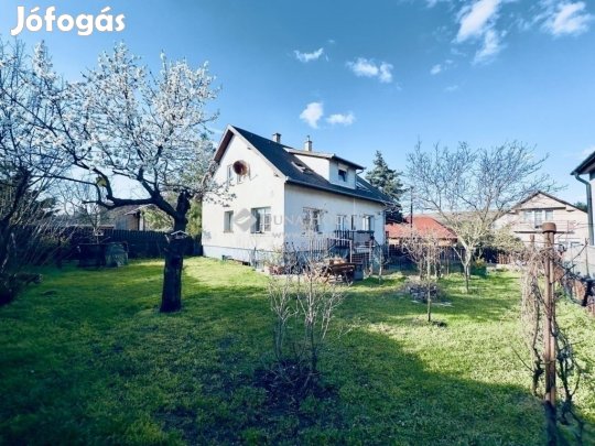 286 nm-es ház eladó Fót