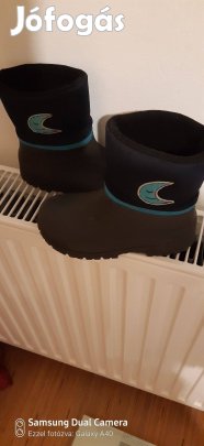 28-29-es Decathlon hótaposó eladó