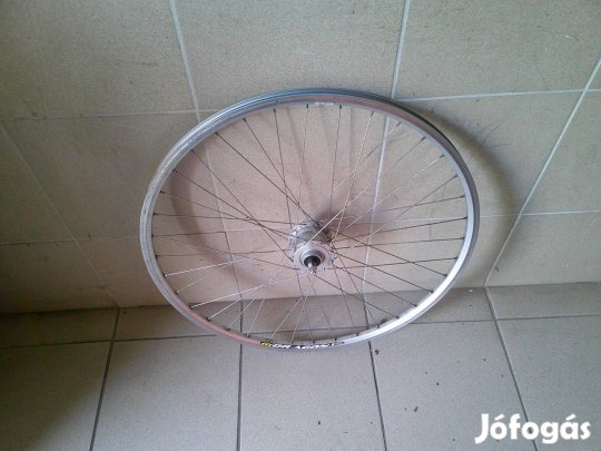 28 Agydinamos alu kerék