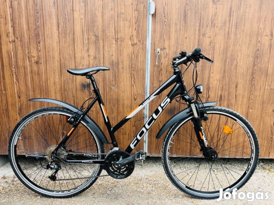 28" Focus aluvázas Crosstrekking kerékpár Kitűnő!Deore/3x9s/Hidrfék/