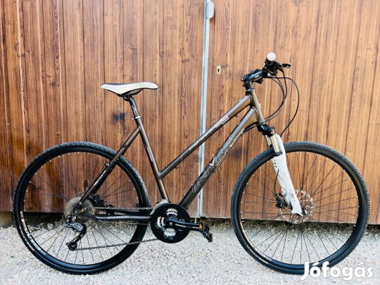 28" Univega aluvázas Trekking kerékpár Újszerű!SLX/3x9/Hidrfék/Lockout