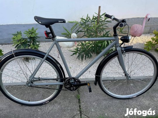 28"- os aluvázas Új holland