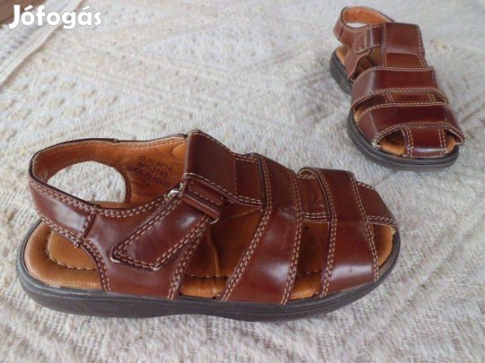 28-as Bata 1 tépőzáras elöl zárt újszerű fiú szandál