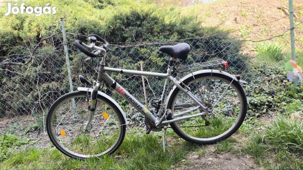 28-as Hercules férfi kerékpár szép állapotban 