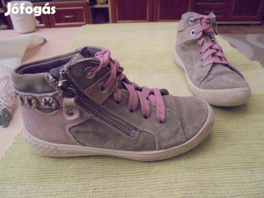 28-as Superfit cipzáros lány bőr cipő 28