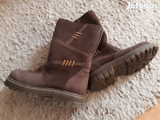 28-as csizma (gyereknek)