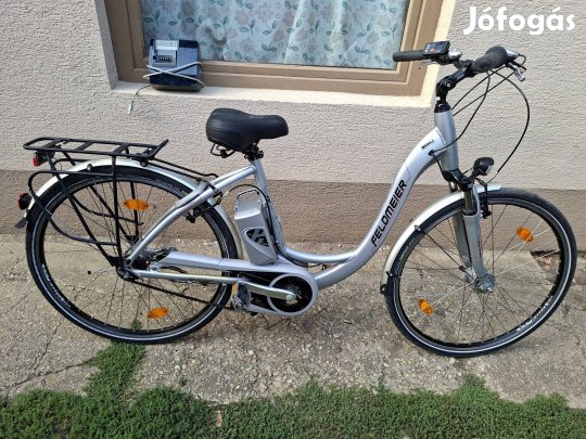 28-as elektromos kerékpár ingyen futár 