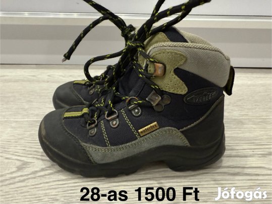 28-as fiú csizma