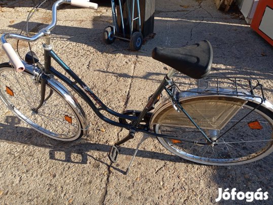 28-as mélyvázas női kerékpár eladó