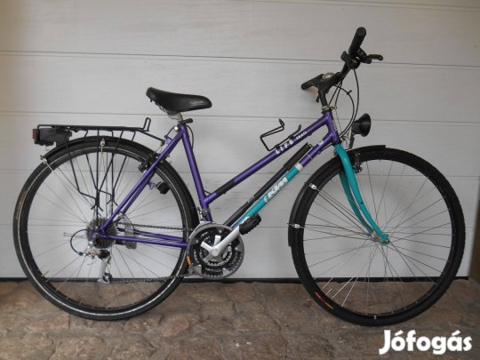 28 colos KTM női trekkingkerékpár