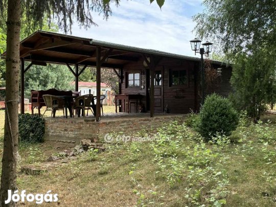 28 nm-es ház eladó Mezőberény