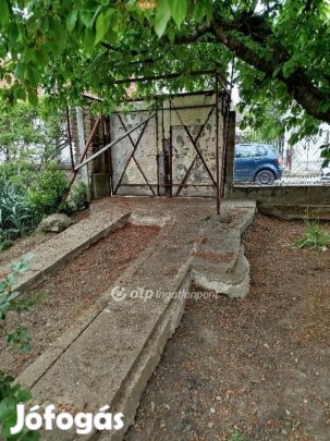 28 nm-es ház eladó Pécs