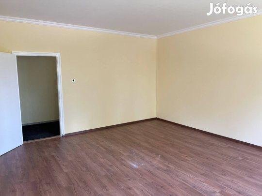 28 nm iroda Tatabánya Kiadó!