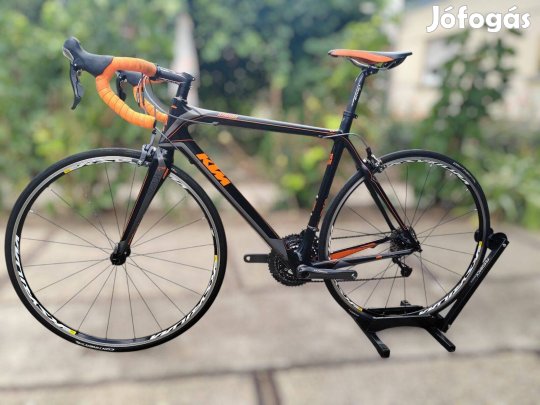 28-os KTM Strada 5000 carbon országúti outi kerékpár