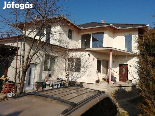 290 nm-es ház eladó Szigetszentmiklós