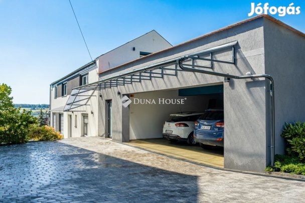 292 nm-es ház eladó Gödöllő