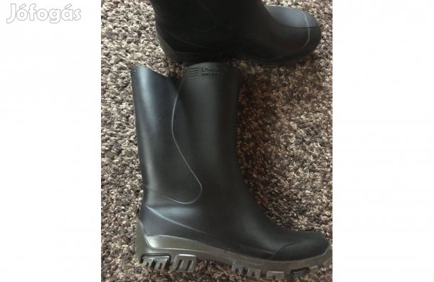 29-30 Decathlon Solognac fekete gumicsizma!