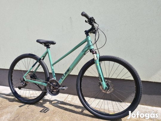29" Cube női kerékpár