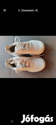 29-es adidas cipő