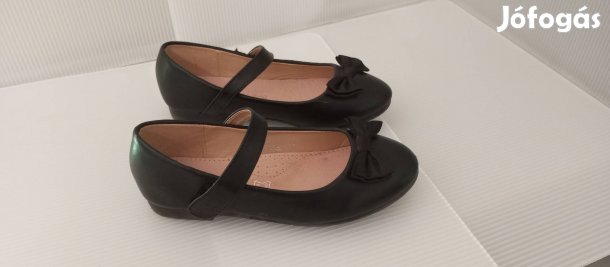 29-es alkalmi kiscipő eladó 