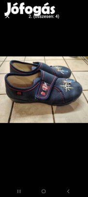 29-es fiú elefanten benti cipő