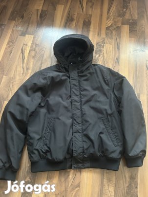 2Xles kapucnis férfi kabát.