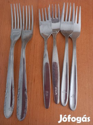 2-2-2 egyforma retro villa evőeszköz pótláshoz