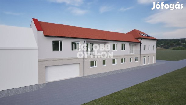 2,5 szoba + nappalis földszinti társasházi lakás Cegléden (3.)