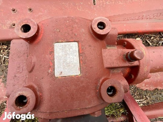 2.8m Y késes vízszintes tengelyű szárzúzó