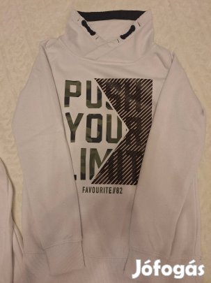 2 Darab Chapter Pulcsi