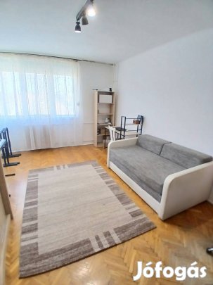 2 Szobás Lakás Gyöngyös, Platán u