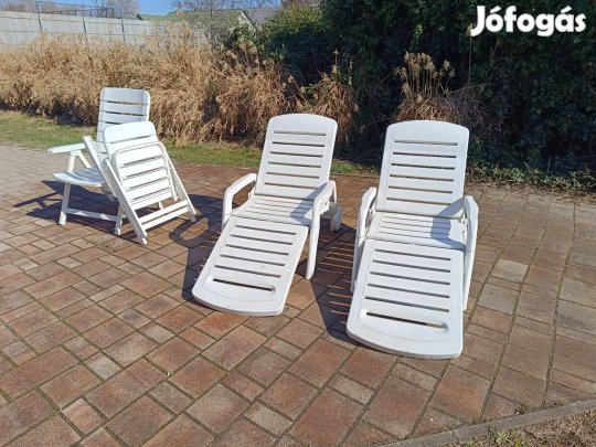 2 -2 db összecsukható műanyag kerti szék jó állapotban eladó. 14000 ft