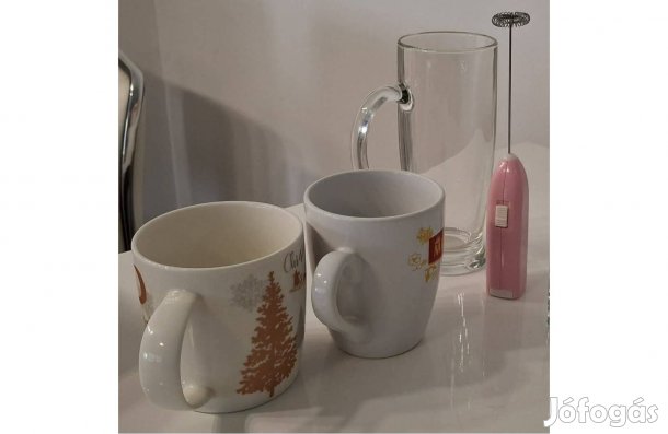 2 bögre, 1 korsó, 1 tejhabosító