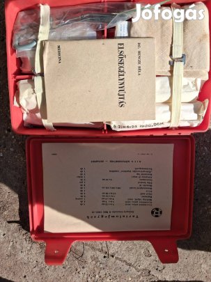 2 darab Retro elsősegély doboz