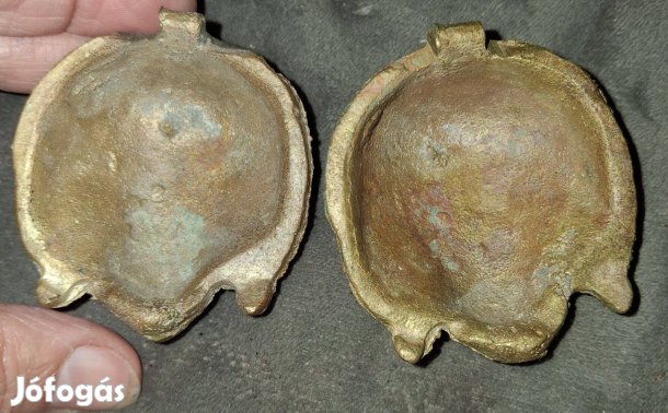 2 darab sárgaréz oroszlánfej
