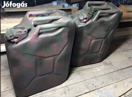 2 db 20L benzines kanna - katonai camouflage, strapabíró