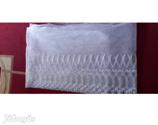 2 db 63 cm magas 8 és 9 méteres tüllfüggöny