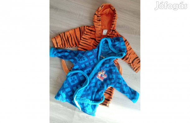 2 db 98-104 fiú fürdőköntös 500 Ft