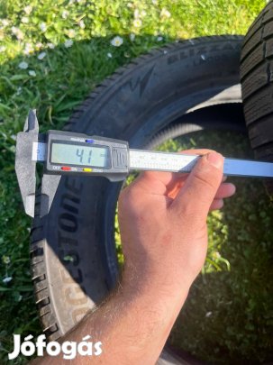 2 db Bridgestone 225/60 R18