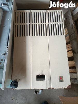 2 db FÉG fürdőszobai gázos falifűtő